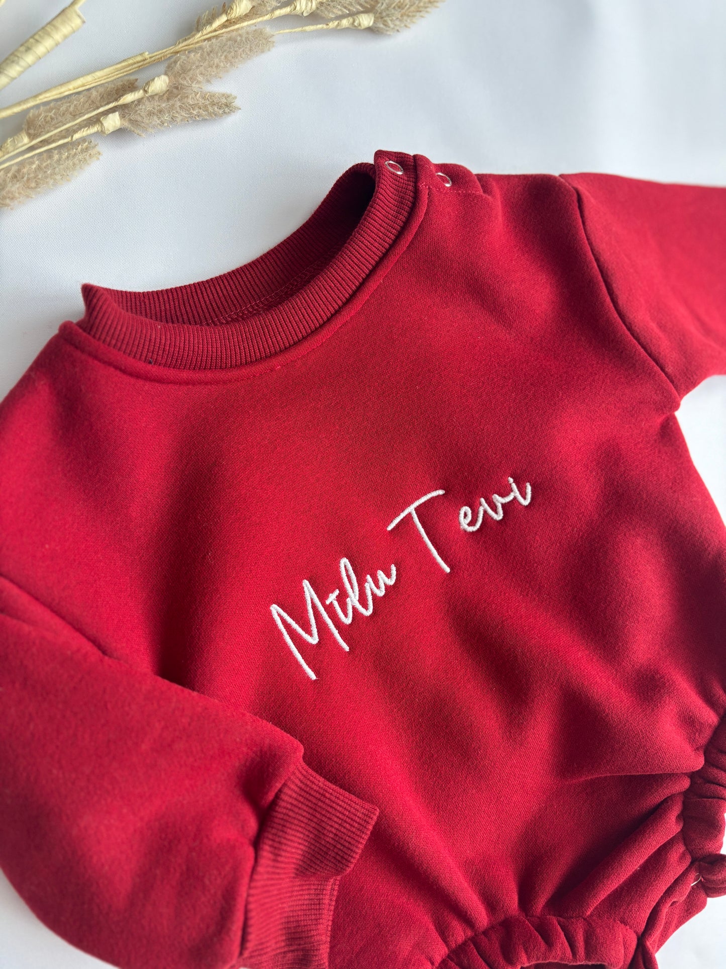 Bubble romperis ar izšuvumu